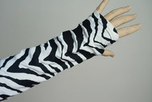 Load image into Gallery viewer, Arm Cast Cover - Designer Cast Cover for Arm